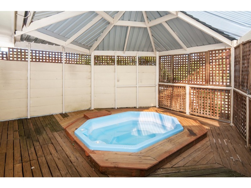 2 Holmes Court, Flagstaff Hill SA 5159