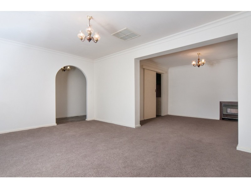 2 Holmes Court, Flagstaff Hill SA 5159