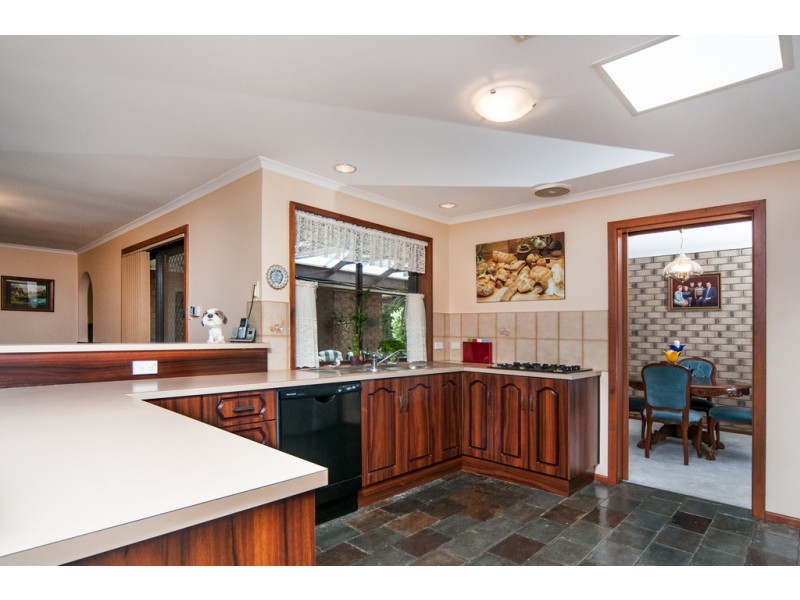 44 Monaco Circuit, Aberfoyle Park SA 5159