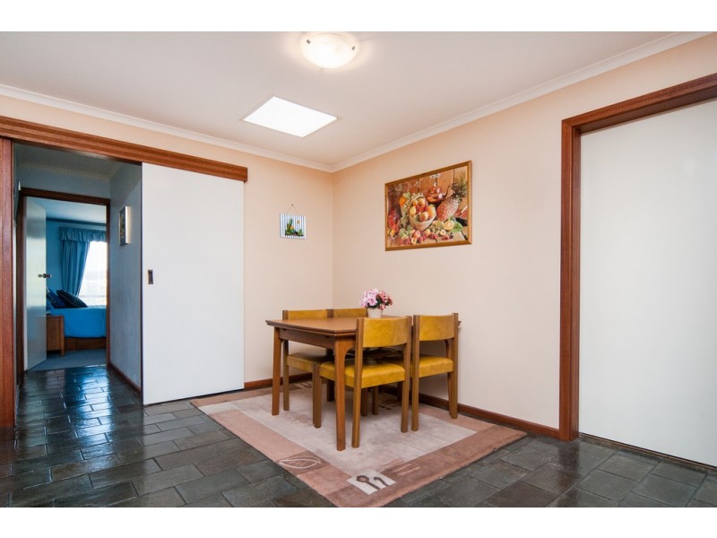 44 Monaco Circuit, Aberfoyle Park SA 5159