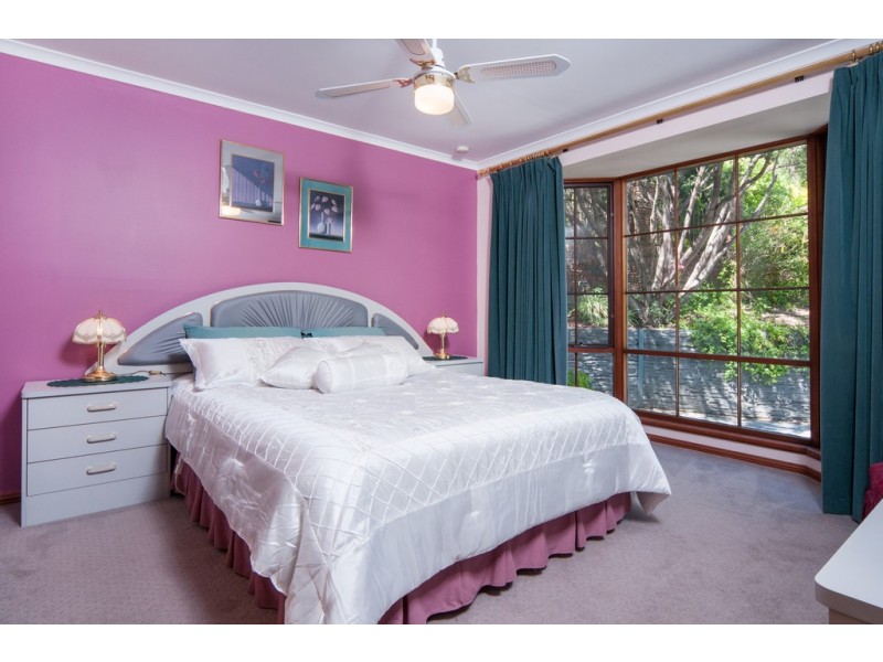 4 Lowry Court, Flagstaff Hill SA 5159