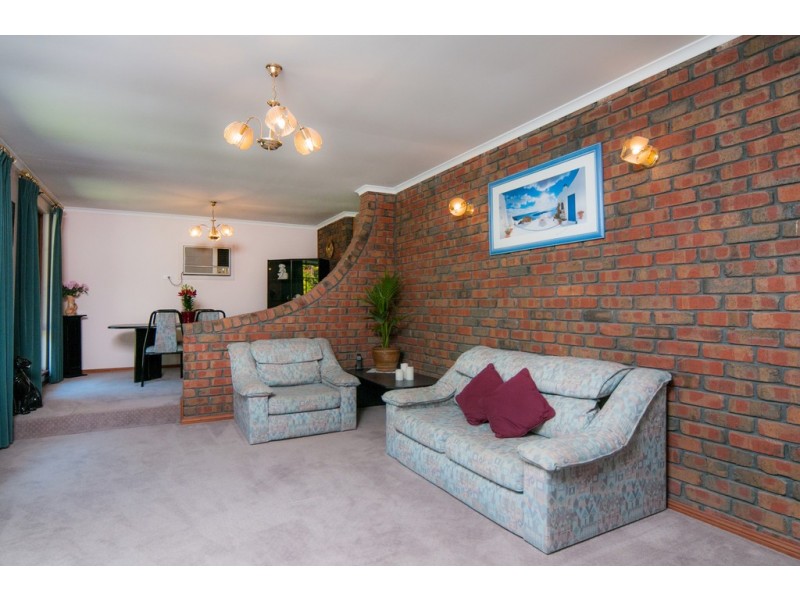 4 Lowry Court, Flagstaff Hill SA 5159