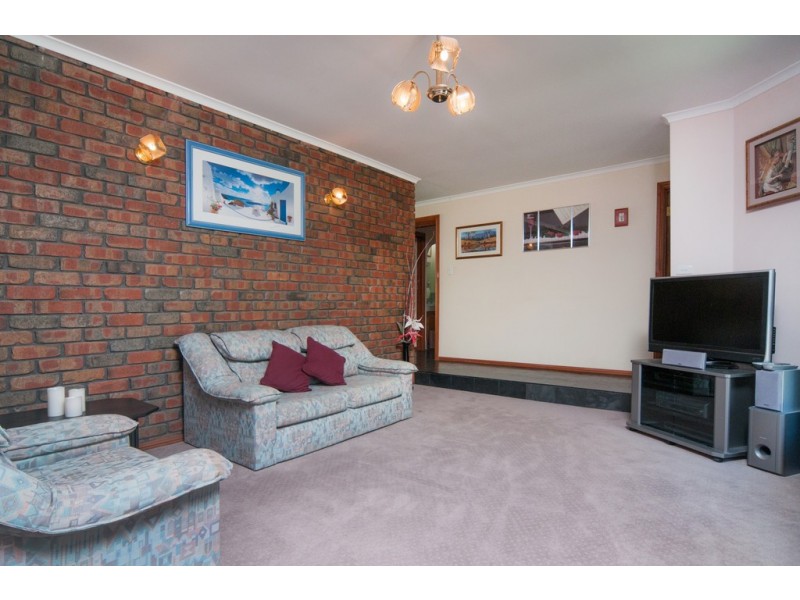 4 Lowry Court, Flagstaff Hill SA 5159