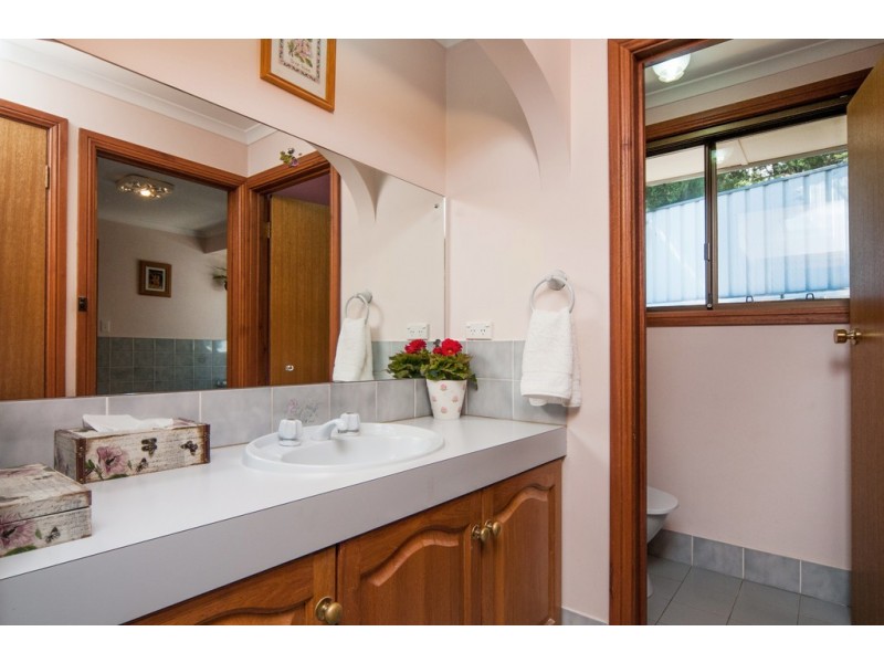 4 Lowry Court, Flagstaff Hill SA 5159