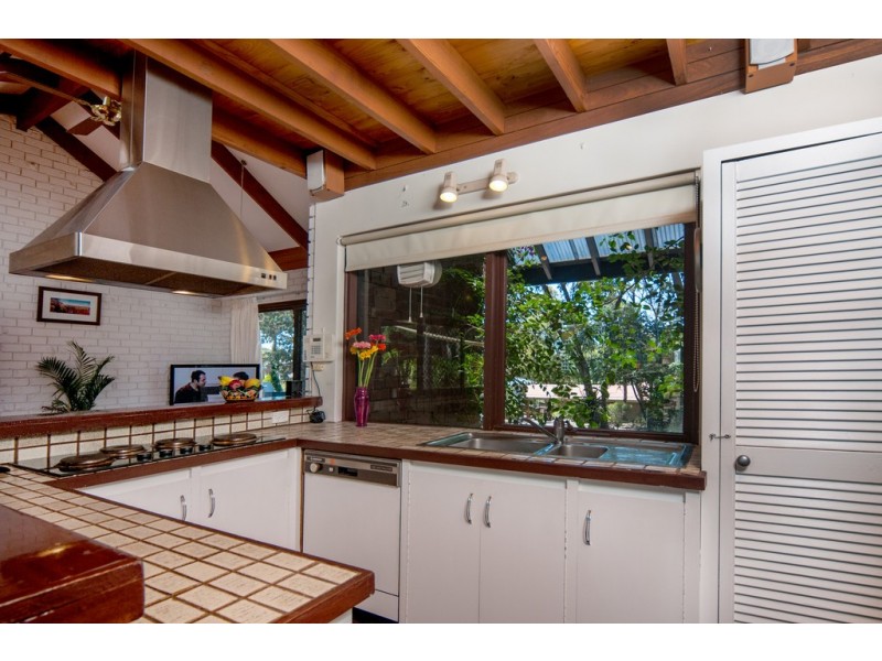 2 Witton Street, Flagstaff Hill SA 5159