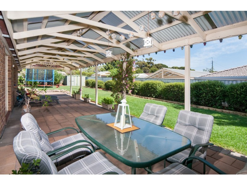 24 Montpelier Street, Woodcroft SA 5162