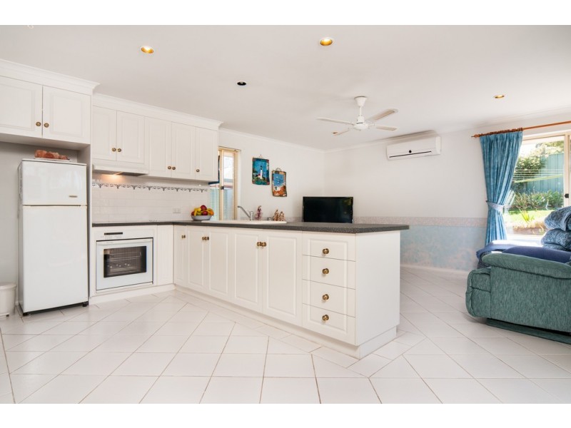 8 Melrose Court, Happy Valley SA 5159