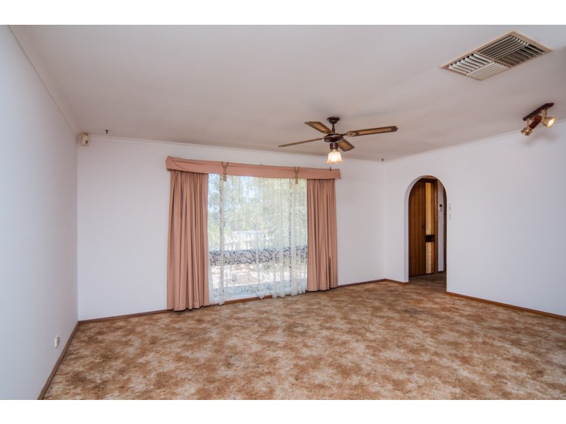 30 Sherwood Avenue, Happy Valley SA 5159