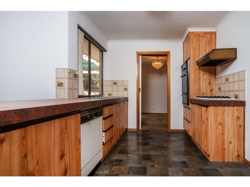 30 Sherwood Avenue, Happy Valley SA 5159