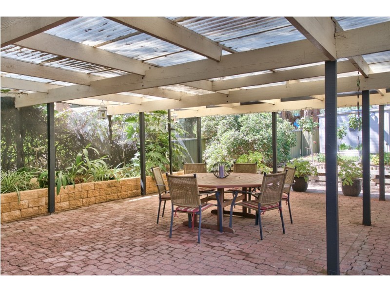 24 Horseshoe Drive, Aberfoyle Park SA 5159