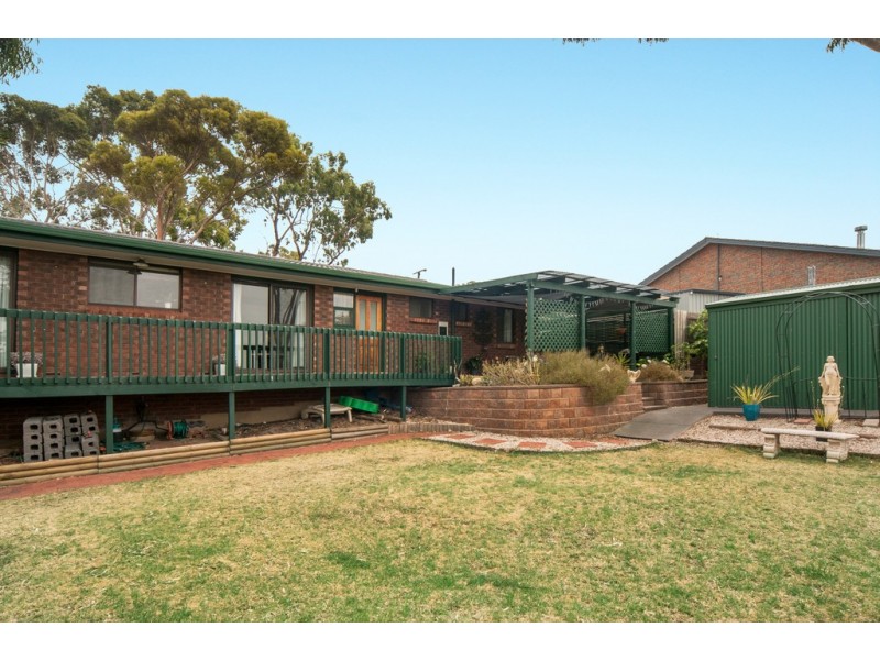 42 Vincent Boulevard, Flagstaff Hill SA 5159