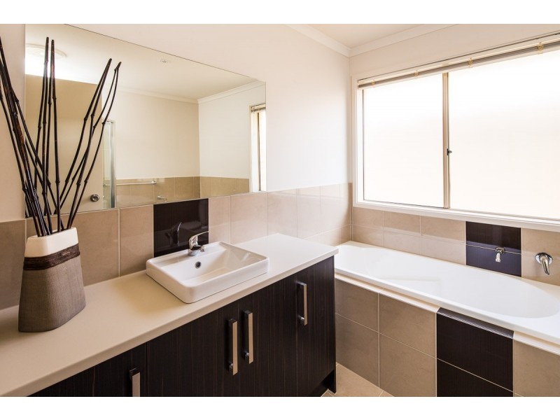 112 Ridgway Drive, Flagstaff Hill SA 5159
