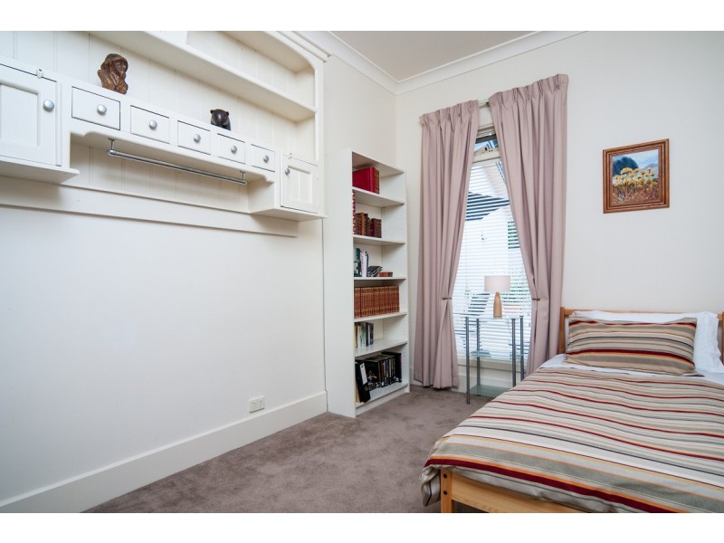 13 Nicholas Walk, Aberfoyle Park SA 5159