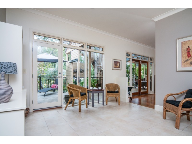13 Nicholas Walk, Aberfoyle Park SA 5159