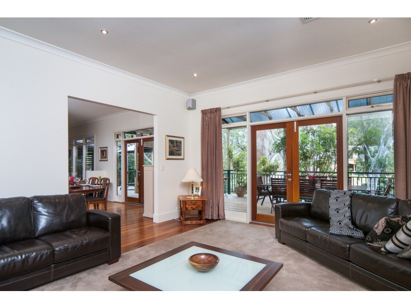 13 Nicholas Walk, Aberfoyle Park SA 5159