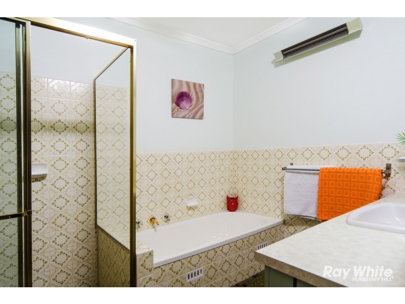 19 Lulworth Place, Flagstaff Hill SA 5159