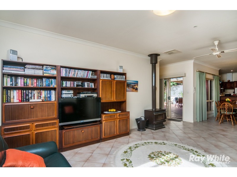 44 Glendale Avenue, Flagstaff Hill SA 5159