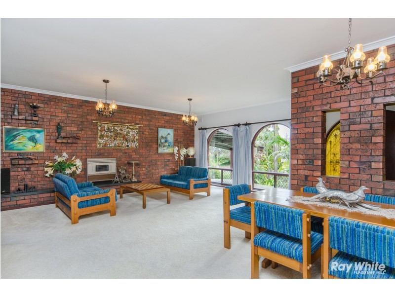 24 Vynland Drive, Flagstaff Hill SA 5159