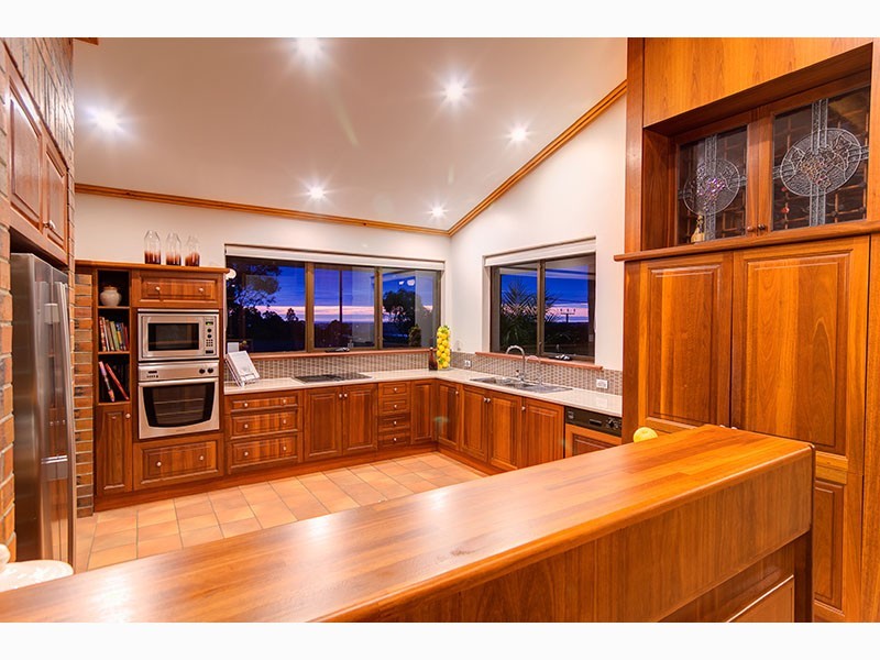 25 Seaview Drive, Happy Valley SA 5159