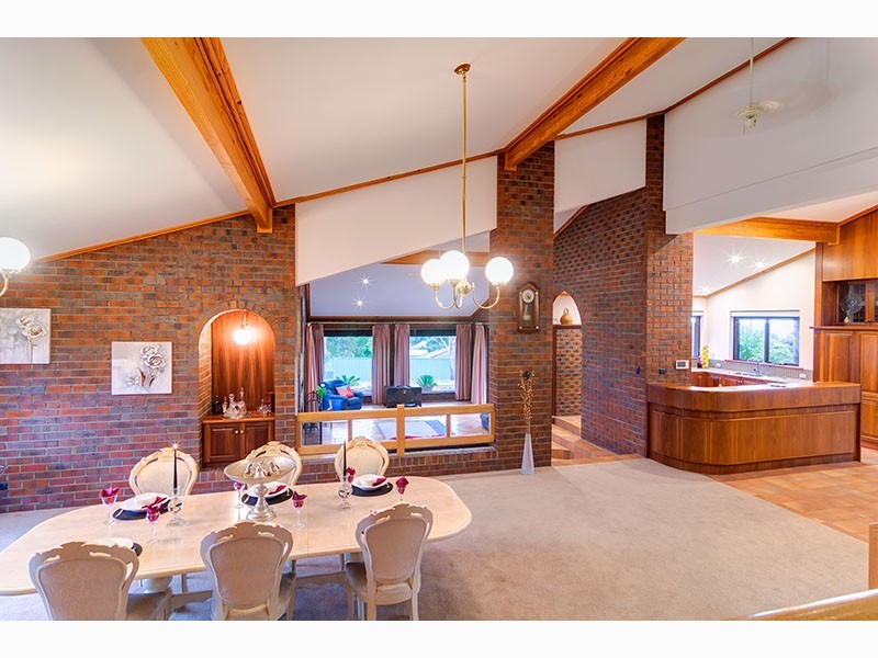 25 Seaview Drive, Happy Valley SA 5159