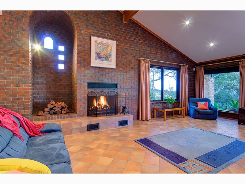 25 Seaview Drive, Happy Valley SA 5159