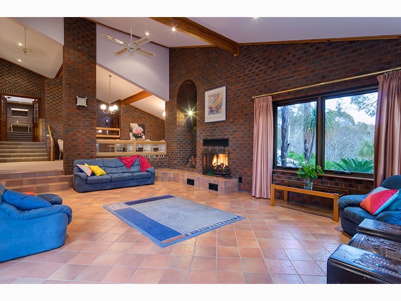 25 Seaview Drive, Happy Valley SA 5159