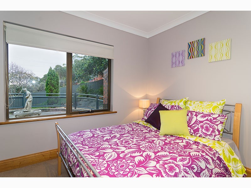 25 Seaview Drive, Happy Valley SA 5159