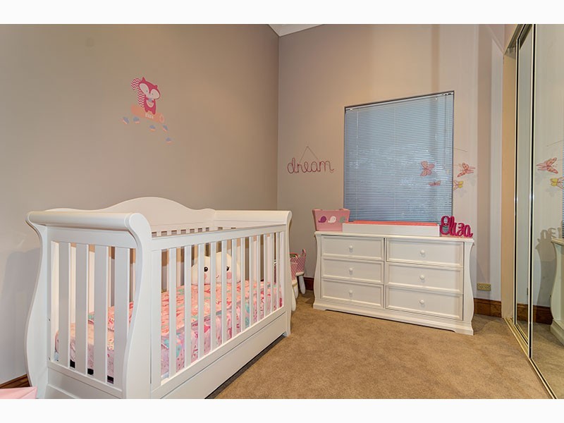 25 Seaview Drive, Happy Valley SA 5159