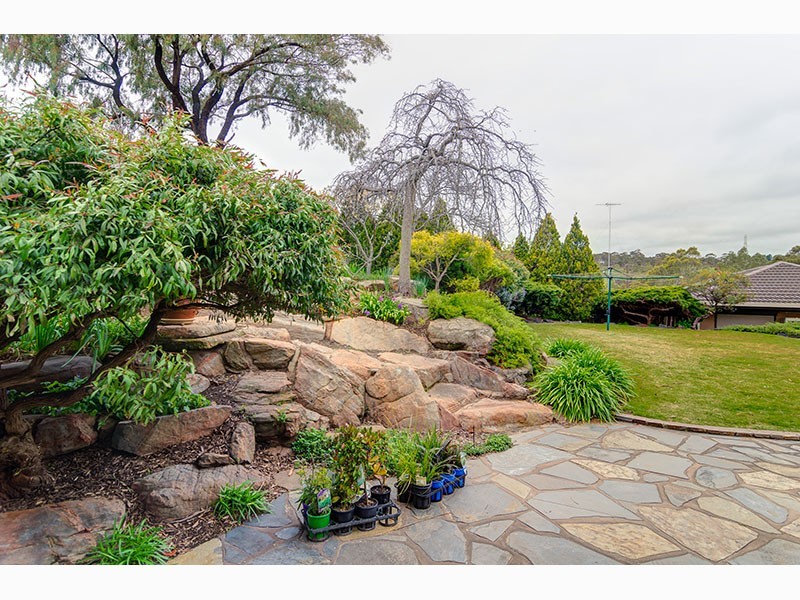 25 Seaview Drive, Happy Valley SA 5159