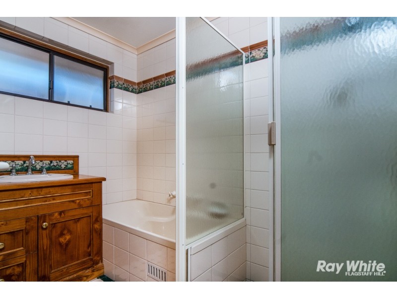 7 Gorelon Drive, Flagstaff Hill SA 5159