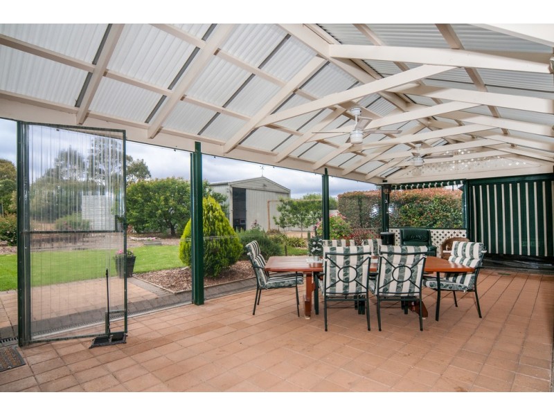 2 McLaren Flat Road, Kangarilla SA 5157