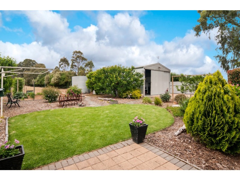 2 McLaren Flat Road, Kangarilla SA 5157