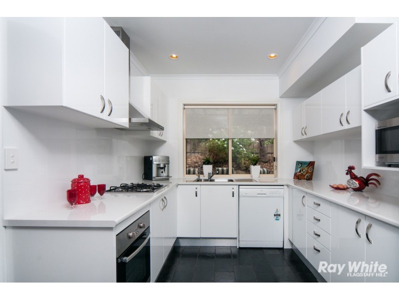 6 Lorikeet Grove, Flagstaff Hill SA 5159