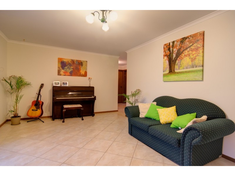 5 Montane Court, Aberfoyle Park SA 5159