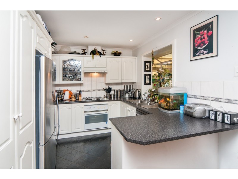 8 Abberton Street, Flagstaff Hill SA 5159