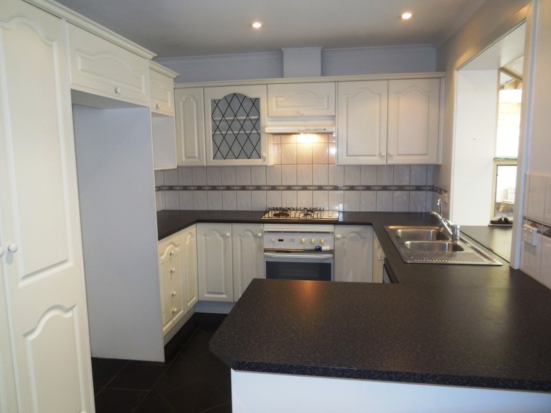 8 Abberton Street, Flagstaff Hill SA 5159