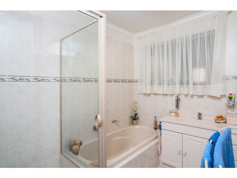 8 Abberton Street, Flagstaff Hill SA 5159