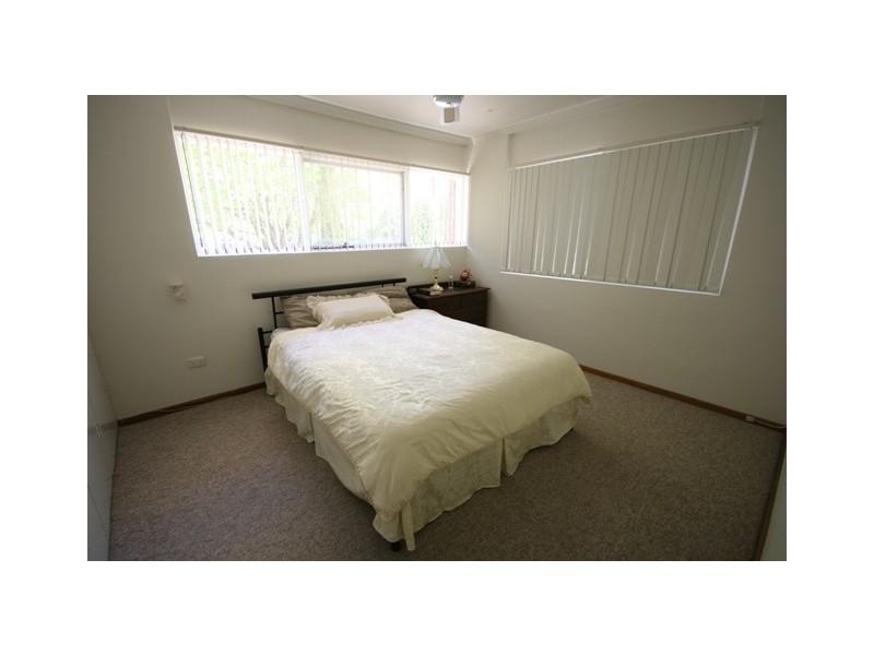 9 Holmes Court, Flagstaff Hill SA 5159