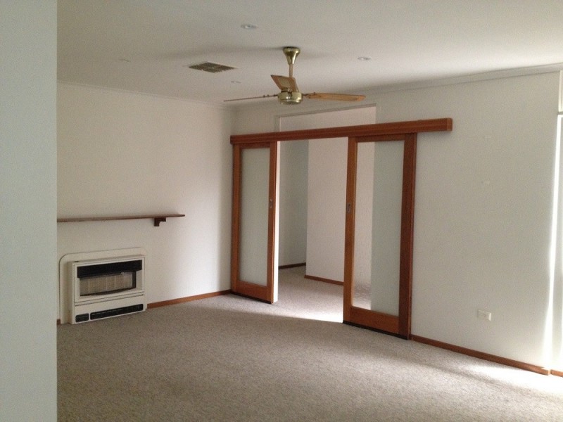 9 Holmes Court, Flagstaff Hill SA 5159