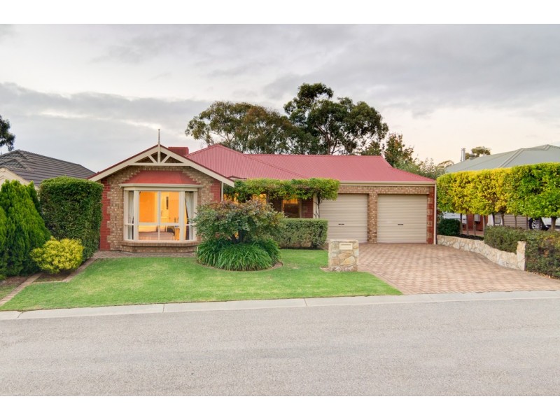 8 Honeyeater Crescent, Flagstaff Hill SA 5159