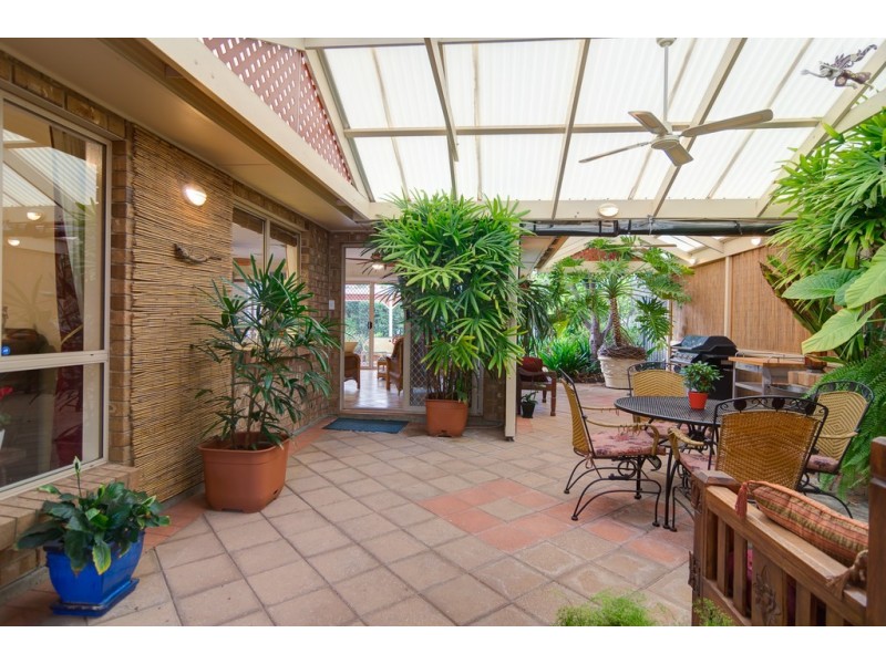 8 Honeyeater Crescent, Flagstaff Hill SA 5159