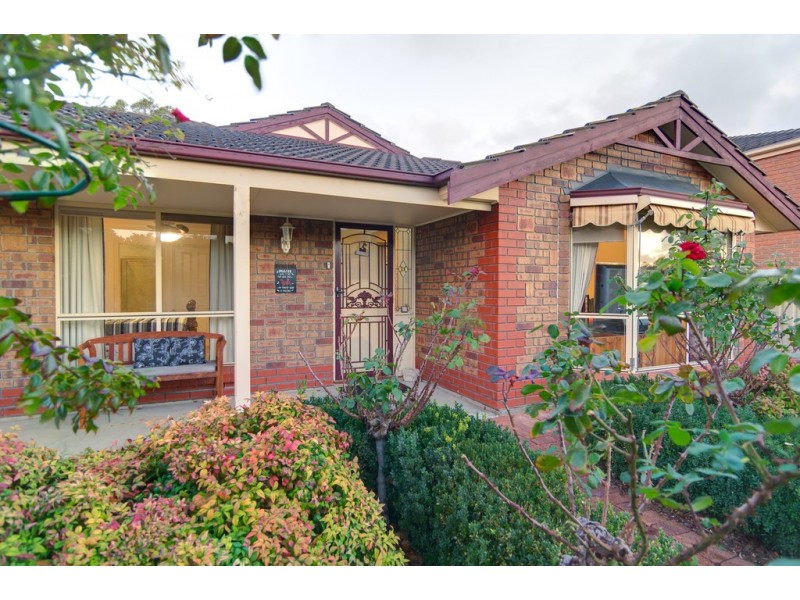 2 Nicholas Walk, Aberfoyle Park SA 5159