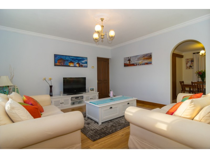 1 Shelter Court, Aberfoyle Park SA 5159