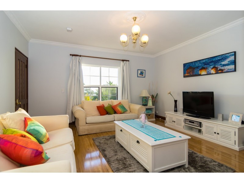 1 Shelter Court, Aberfoyle Park SA 5159