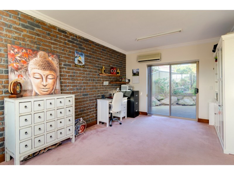 1 Shelter Court, Aberfoyle Park SA 5159