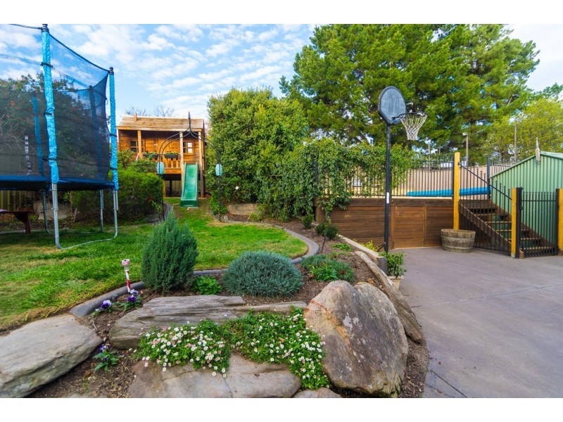 1 Shelter Court, Aberfoyle Park SA 5159