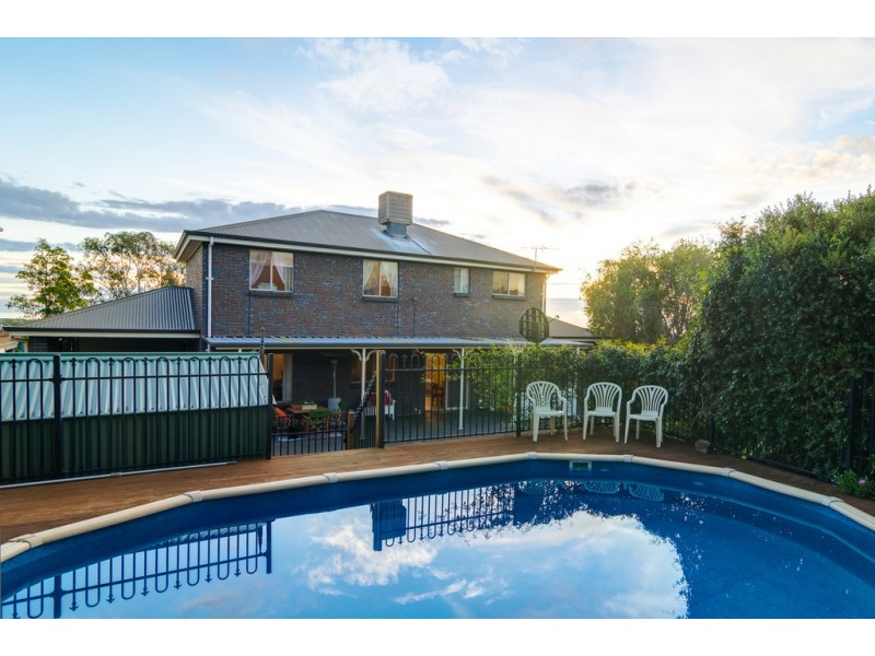 1 Shelter Court, Aberfoyle Park SA 5159