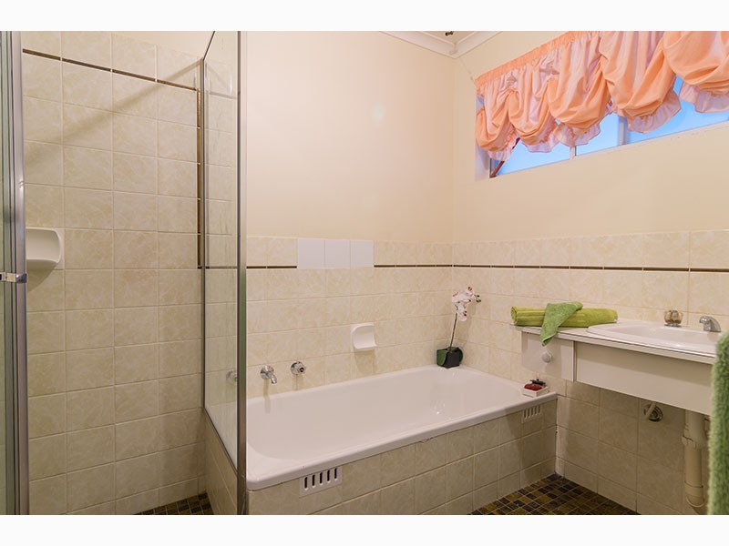 9 Glenhuntly Drive, Flagstaff Hill SA 5159