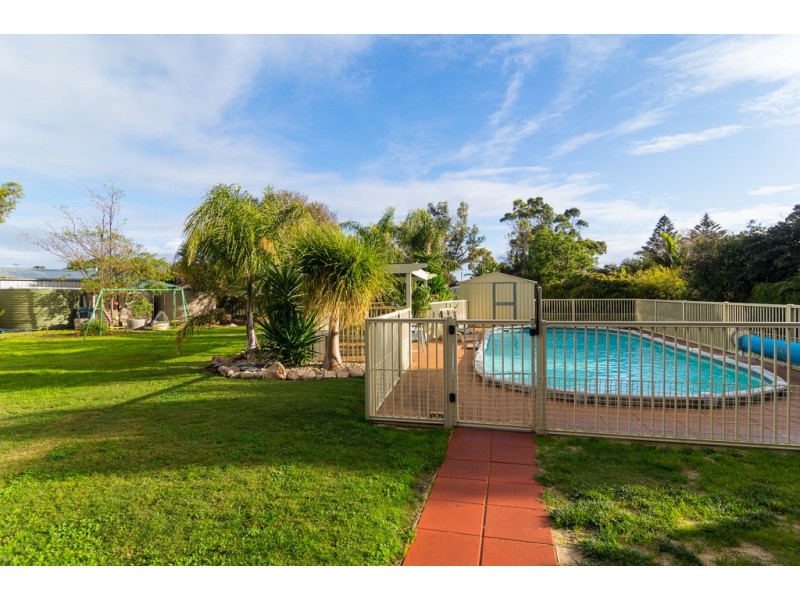 2 Oakley Crescent, Aldinga Beach SA 5173