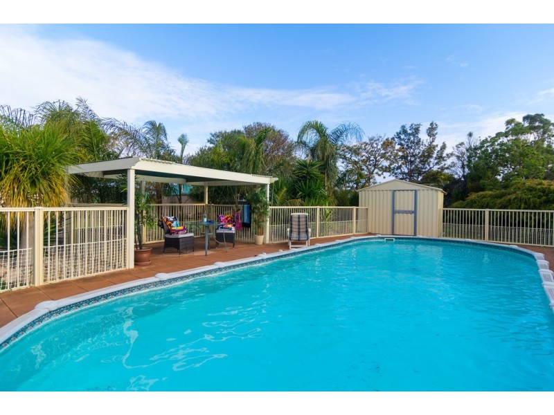 2 Oakley Crescent, Aldinga Beach SA 5173